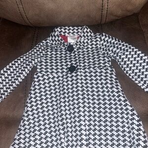 Stylish Black and White Houndstooth Coat
